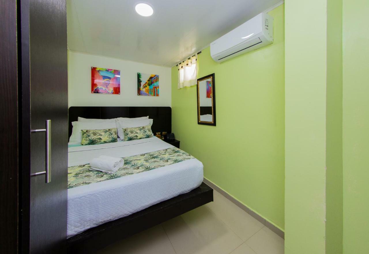 Hotel Marina Suites By Geh Suites Cartagena Exterior photo